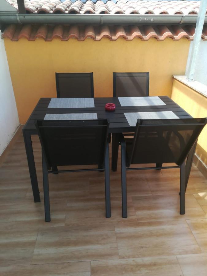 Apartman טוראני מראה חיצוני תמונה